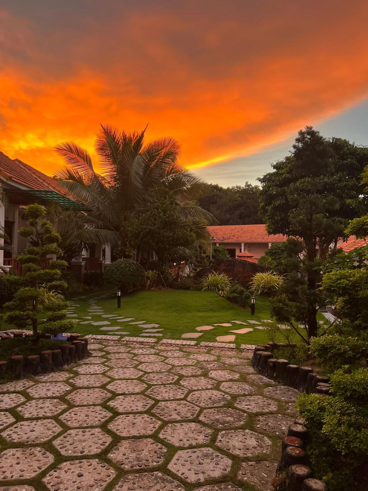 Bungalow Sang Tuoi Mountains Phu Quoc Exterior photo